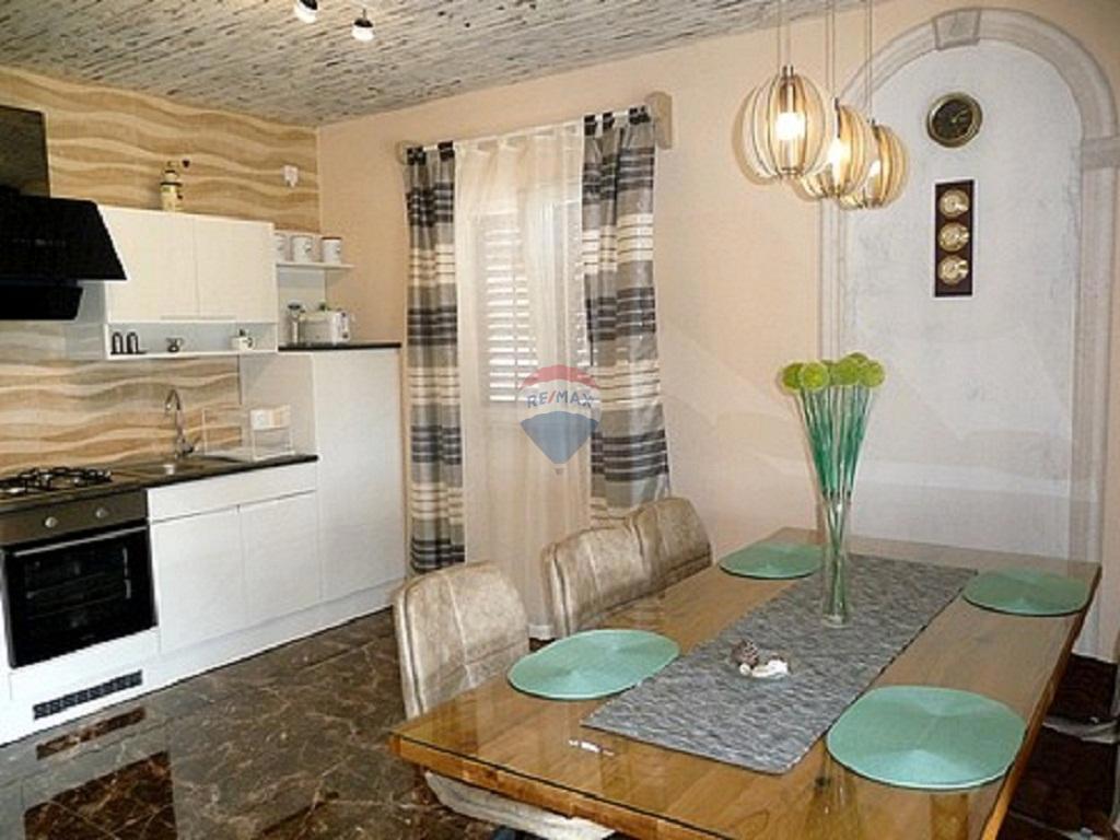 Stanovanje/Apartma Fažana, 91m2