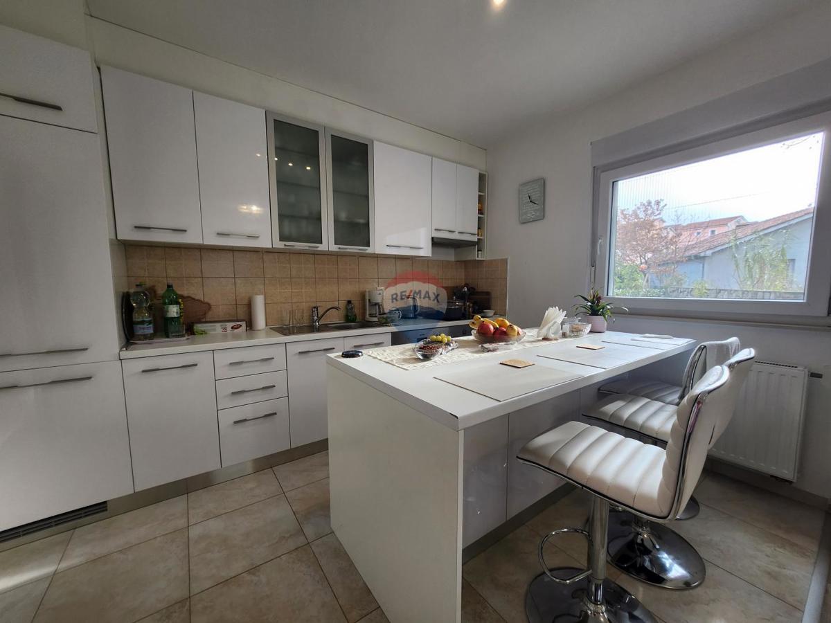 Stanovanje/Apartma Viškovo, 86,80m2