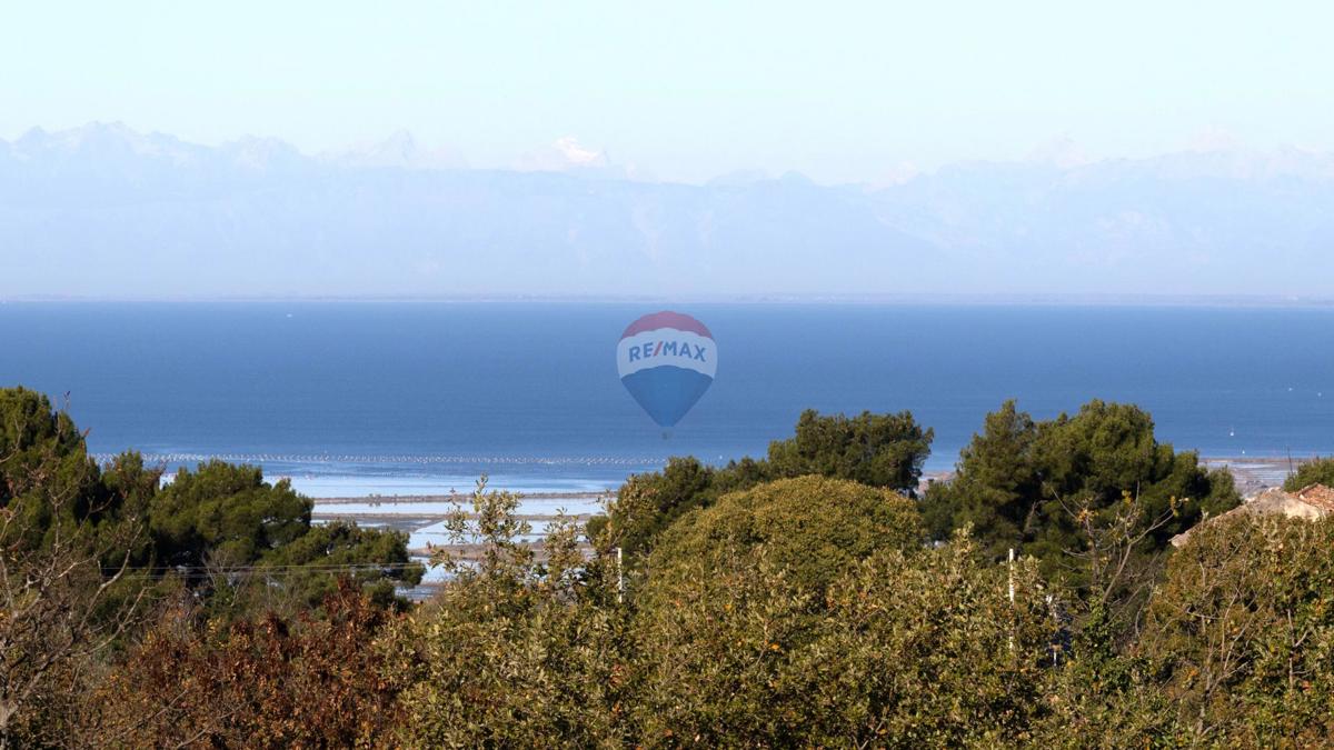Istra, Kaštel – Investicijsko zemljišče s panoramskim razgledom