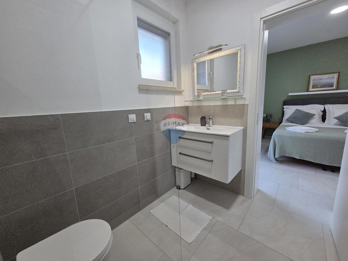 Stanovanje/Apartma Doričići, Kostrena, 173m2