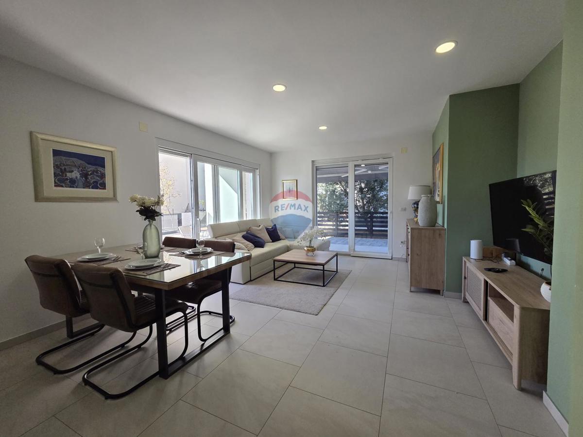 Stanovanje/Apartma Doričići, Kostrena, 173m2