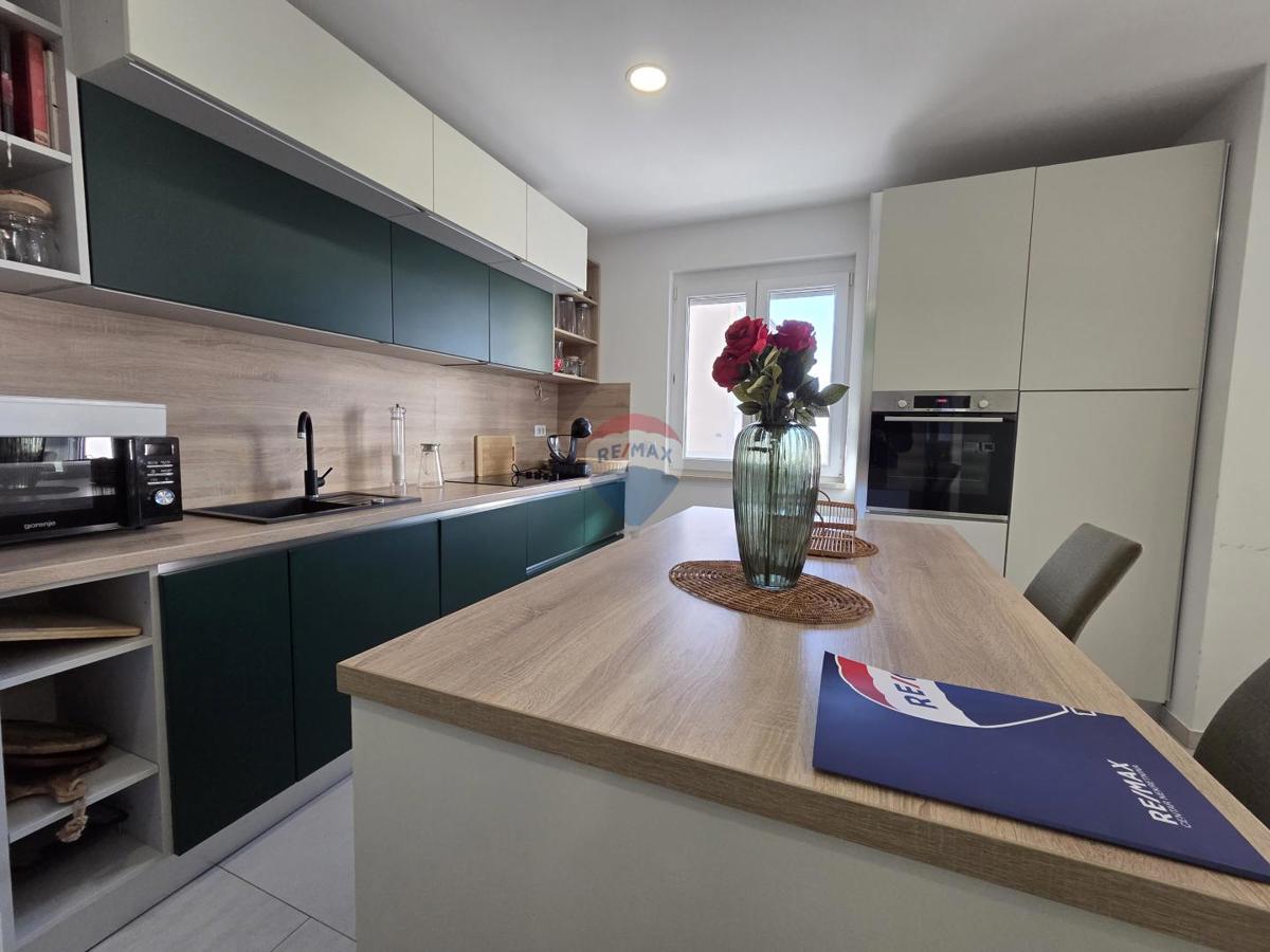 Stanovanje/Apartma Doričići, Kostrena, 173m2