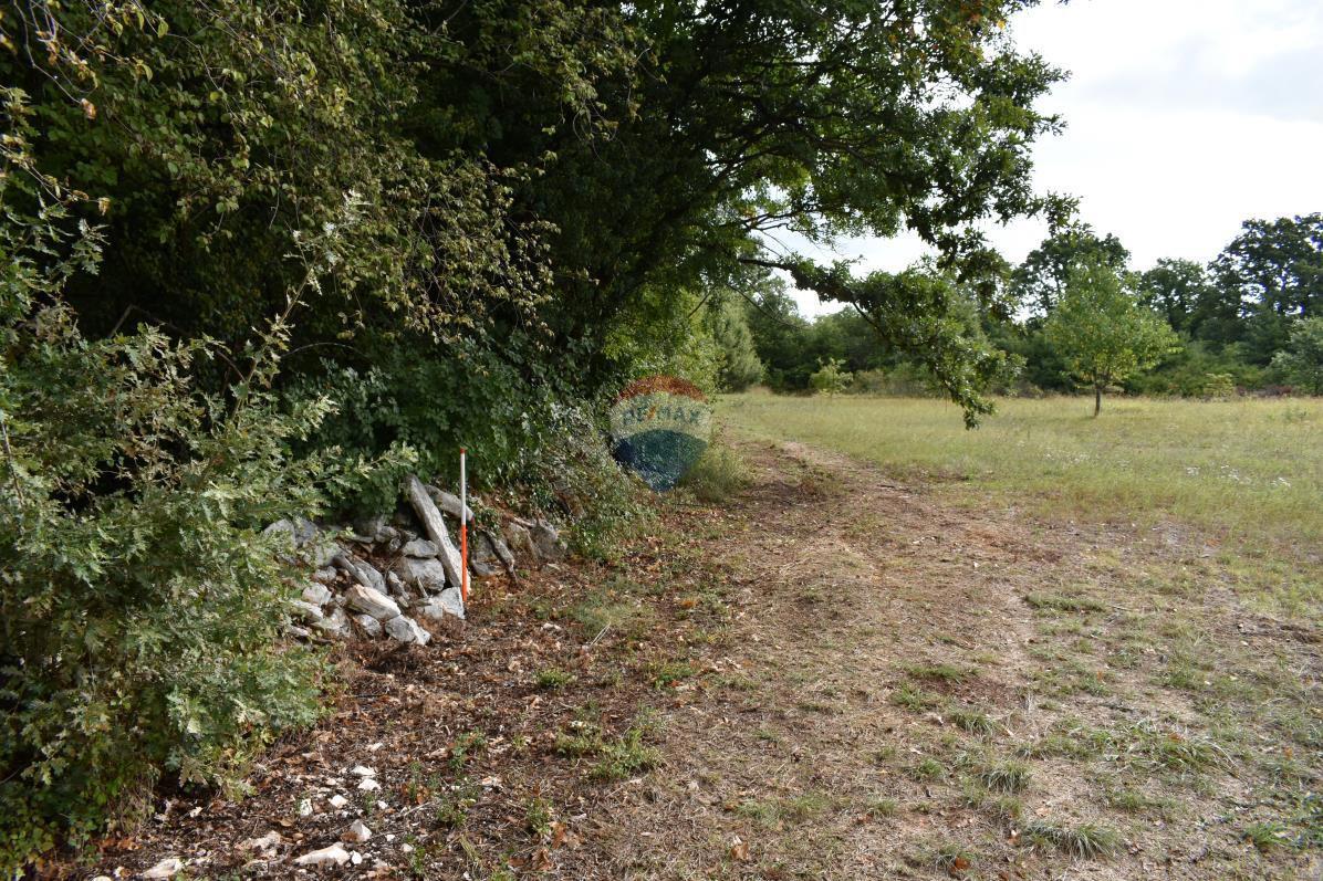 Stavbno zemljišče Boškari, Svetvinčenat, 774m2