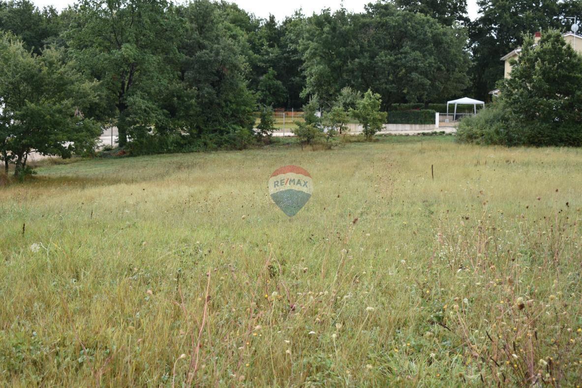 Stavbno zemljišče Boškari, Svetvinčenat, 774m2