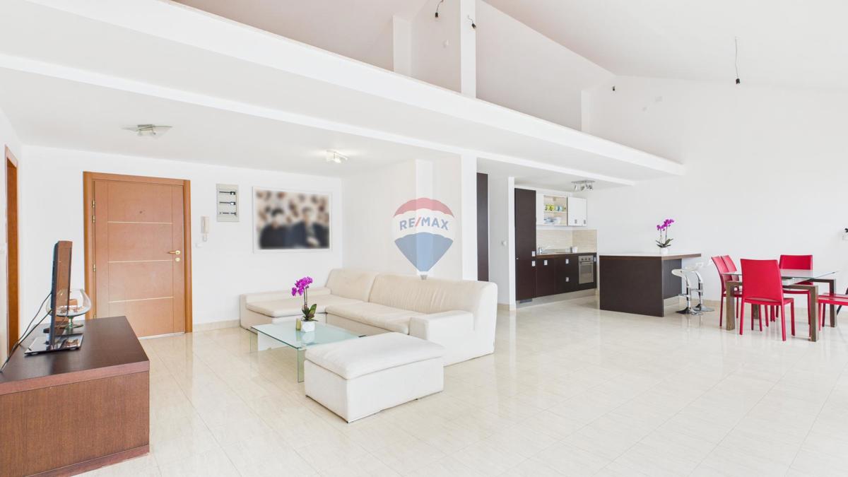 Stanovanje/Apartma Selce, Crikvenica, 135m2