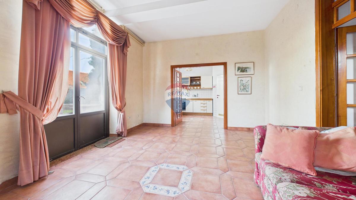 Hiša Giznik, Samobor, 399m2