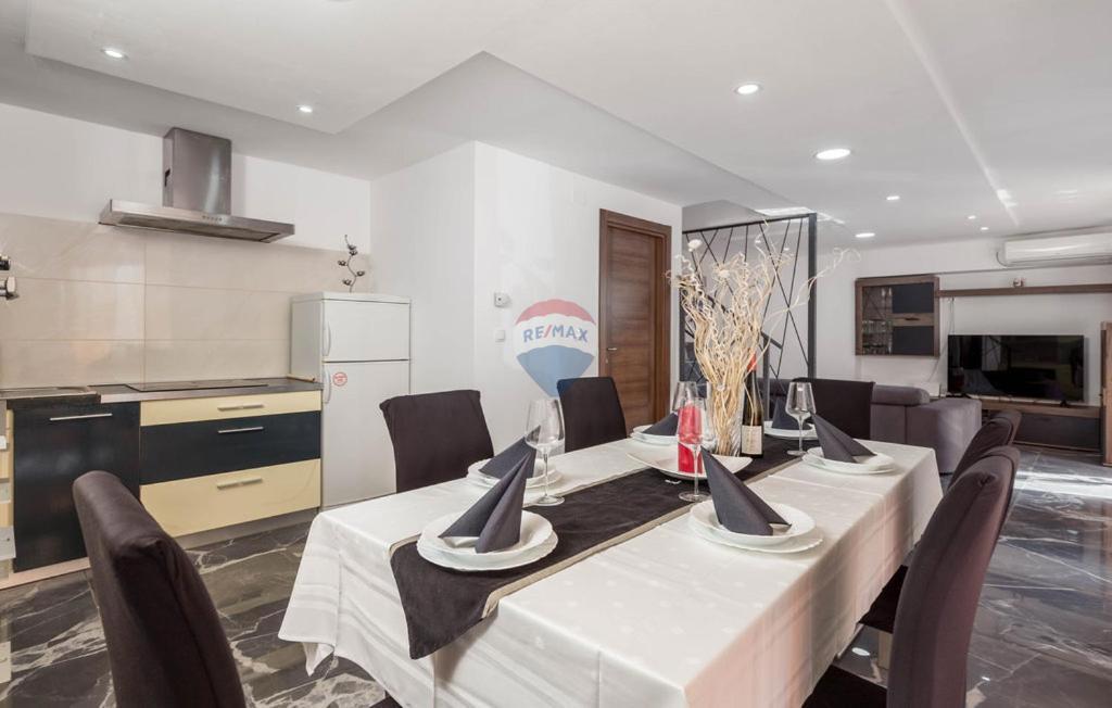 Hiša Jurdani, Matulji, 310m2