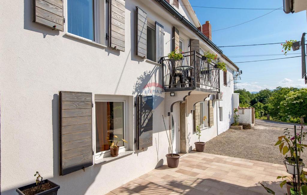 Hiša Jurdani, Matulji, 310m2