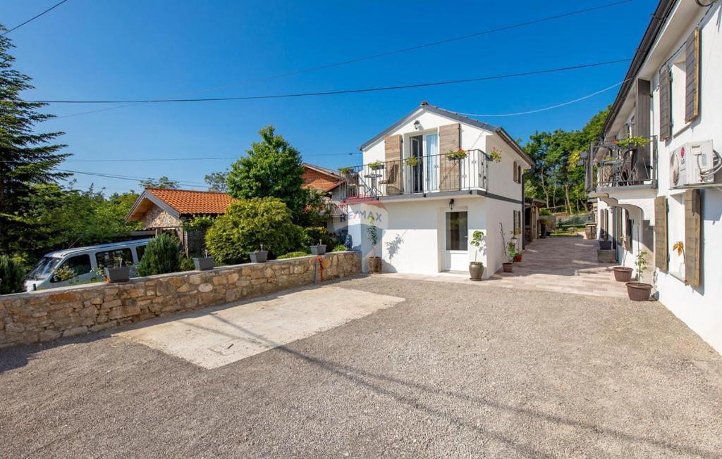 Hiša Jurdani, Matulji, 310m2