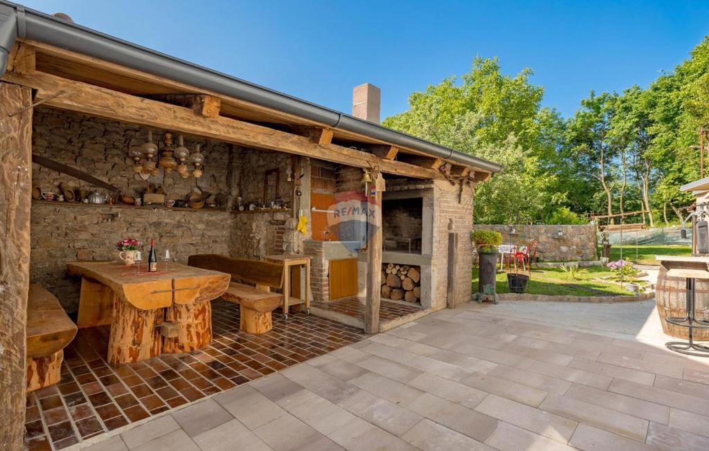 Hiša Jurdani, Matulji, 310m2