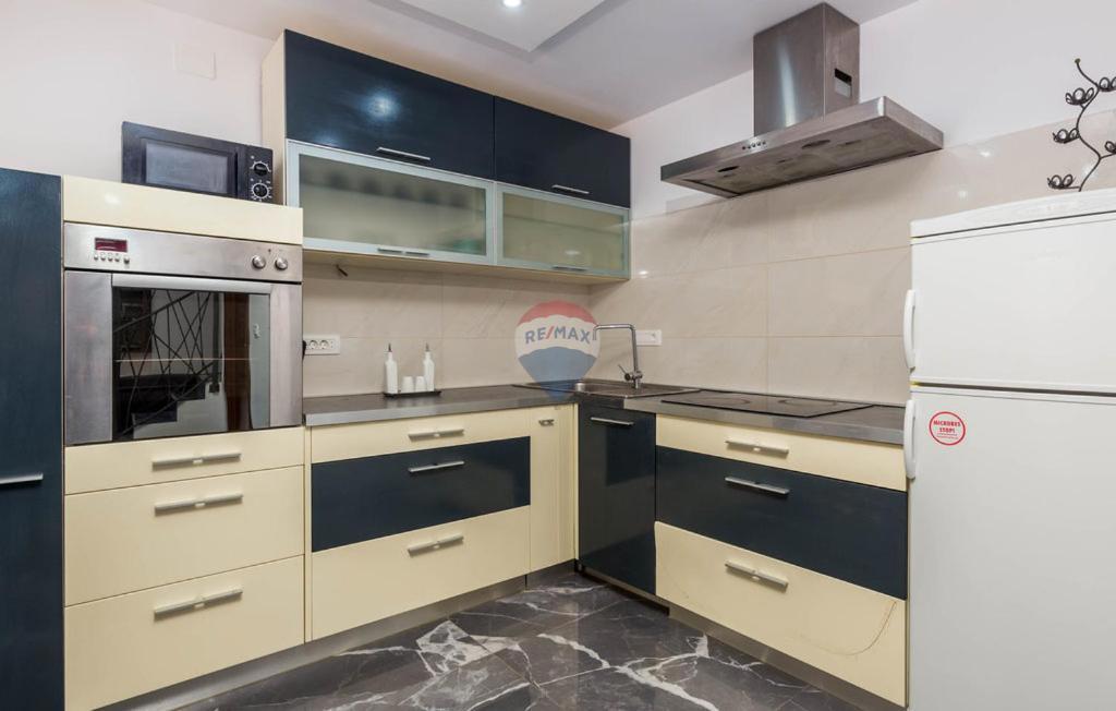 Hiša Jurdani, Matulji, 310m2