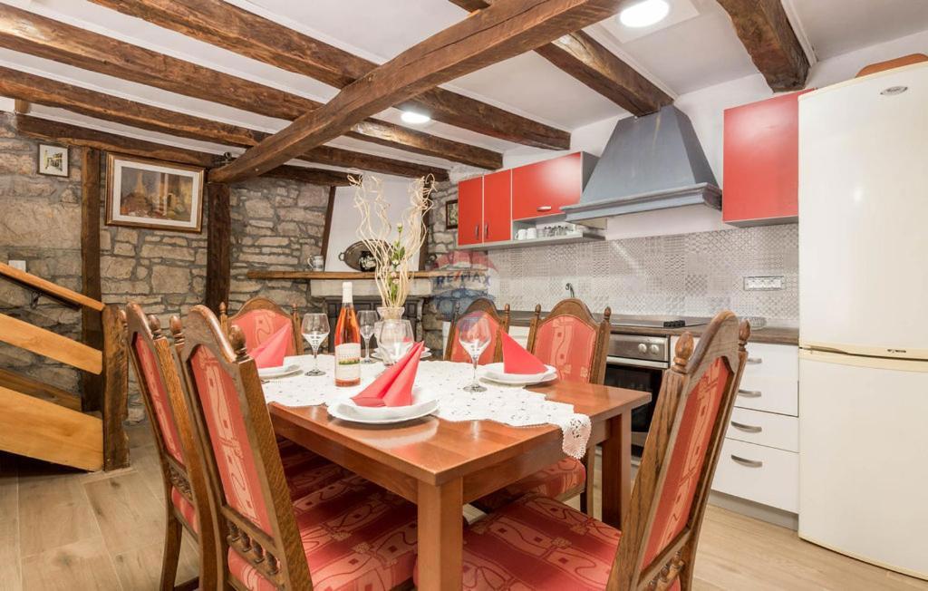 Hiša Jurdani, Matulji, 310m2