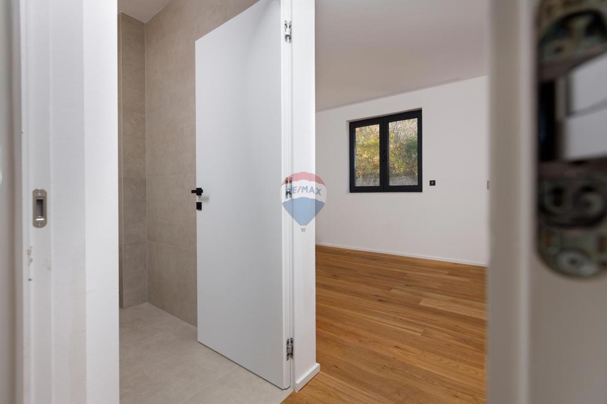 Stanovanje/Apartma Lovran, 172,07m2