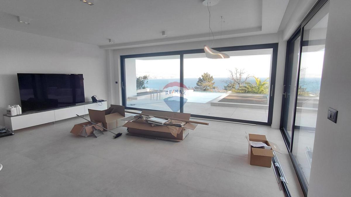 Stanovanje/Apartma Punta Kolova, Opatija, 238m2