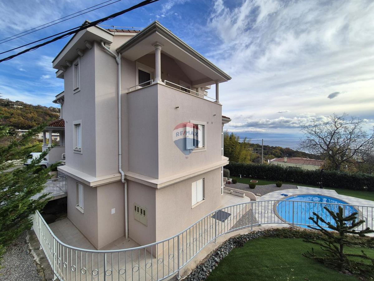 Hiša Poljane, Opatija - Okolica, 550m2