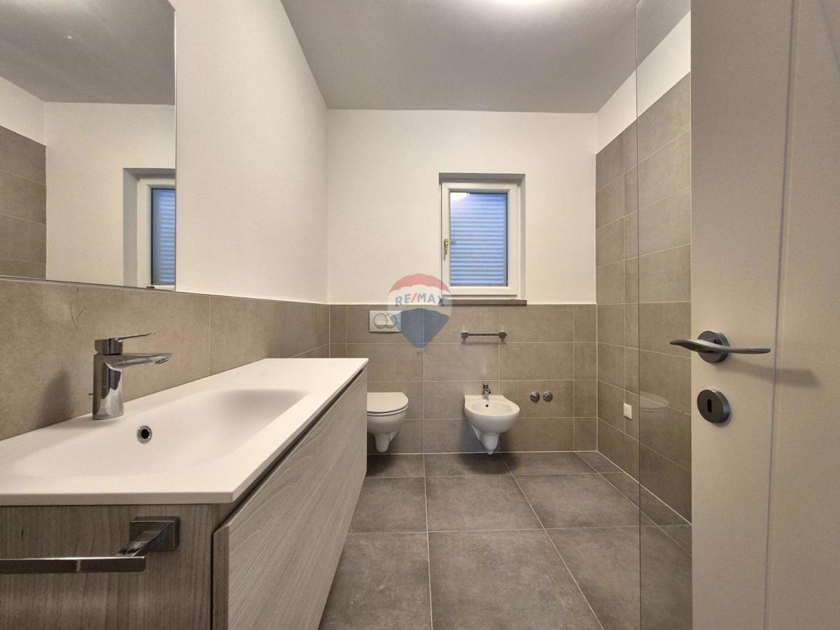 Hiša Poljane, Opatija - Okolica, 550m2