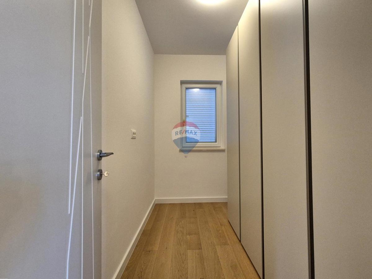 Hiša Poljane, Opatija - Okolica, 550m2