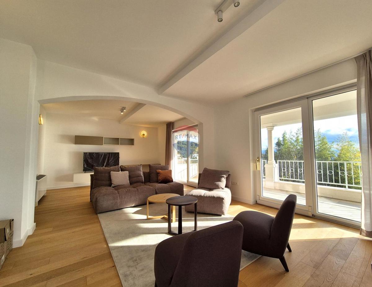 Hiša Poljane, Opatija - Okolica, 550m2