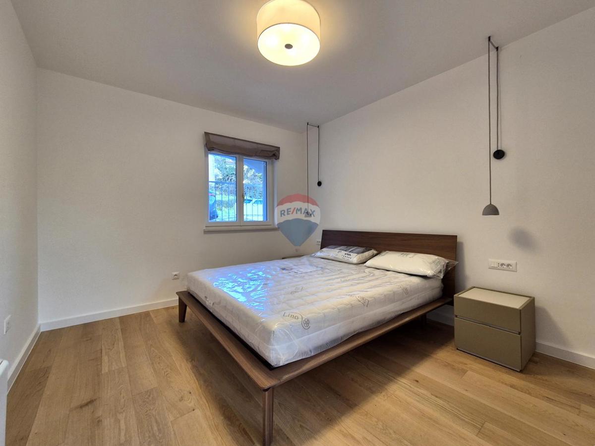 Hiša Poljane, Opatija - Okolica, 550m2