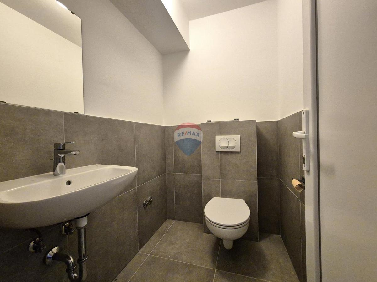 Hiša Poljane, Opatija - Okolica, 550m2