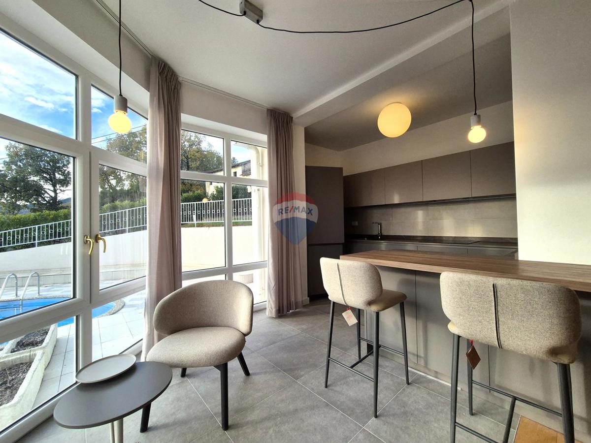 Hiša Poljane, Opatija - Okolica, 550m2