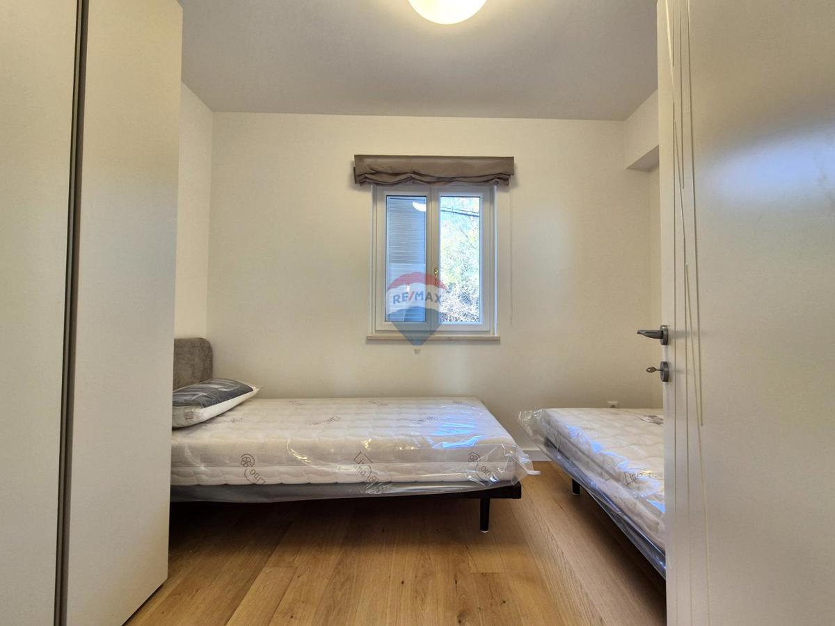 Hiša Poljane, Opatija - Okolica, 550m2