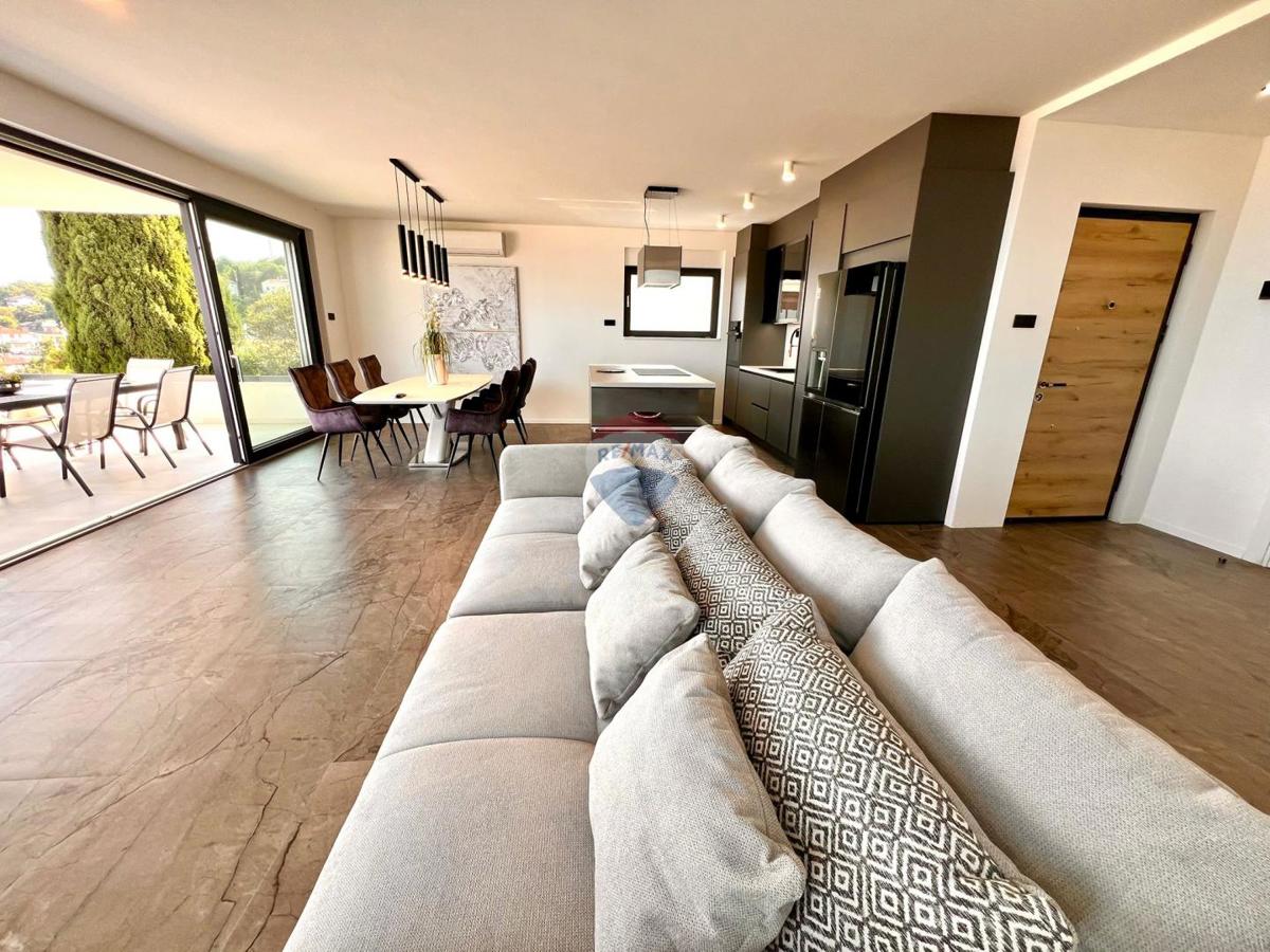 Stanovanje/Apartma Ičići, Opatija - Okolica, 150m2