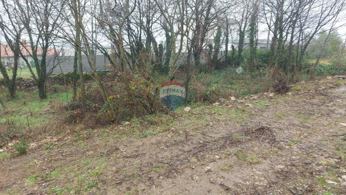 Stavbno zemljišče Marčelji, Viškovo, 1.043m2