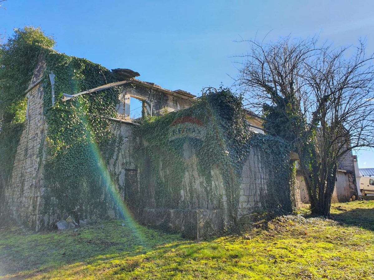 Hiša Bazgalji, Gračišće, 180m2