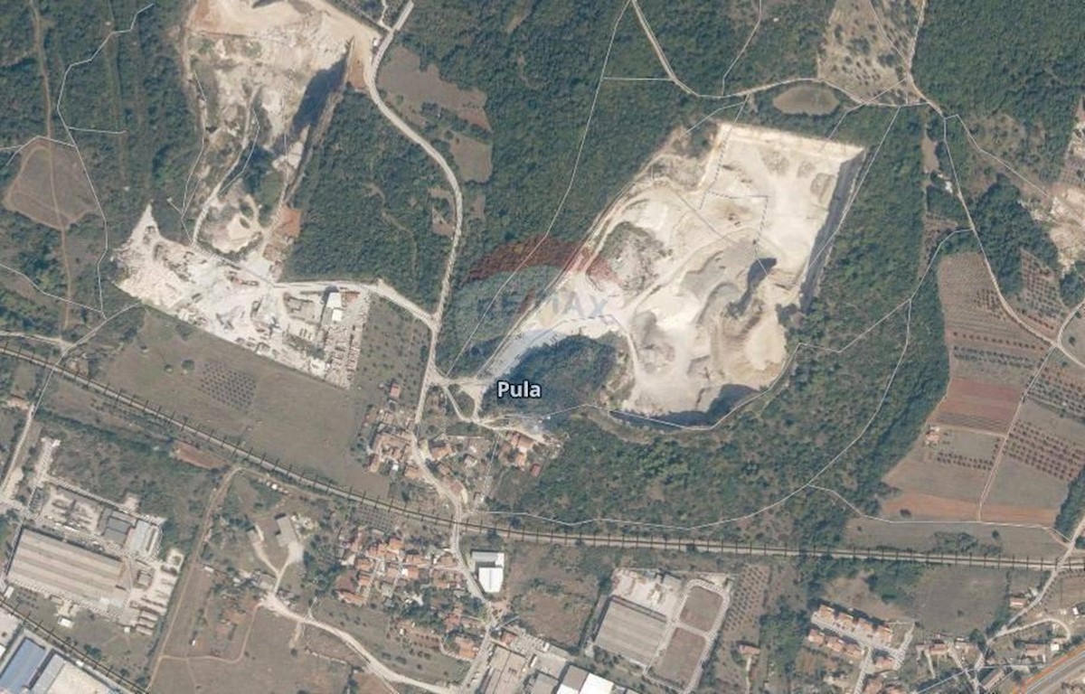 Stavbno zemljišče Šijana, Pula, 10.181m2