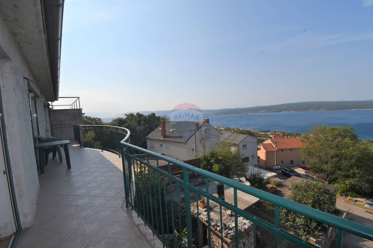 Crikvenica-Penzionska hiša 420 m2 s pogledom na morje!