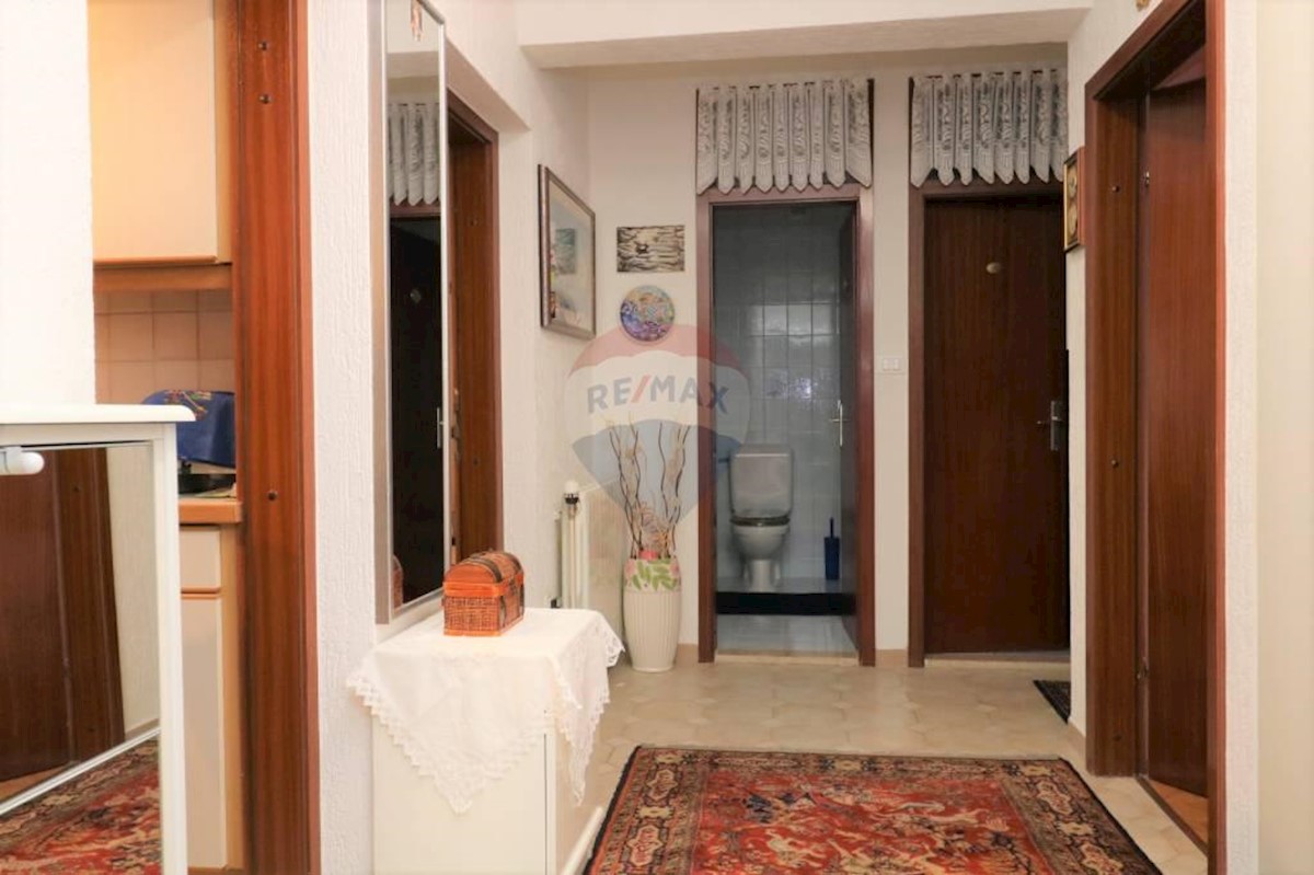 Hiša Štinjan, Pula, 329,44m2