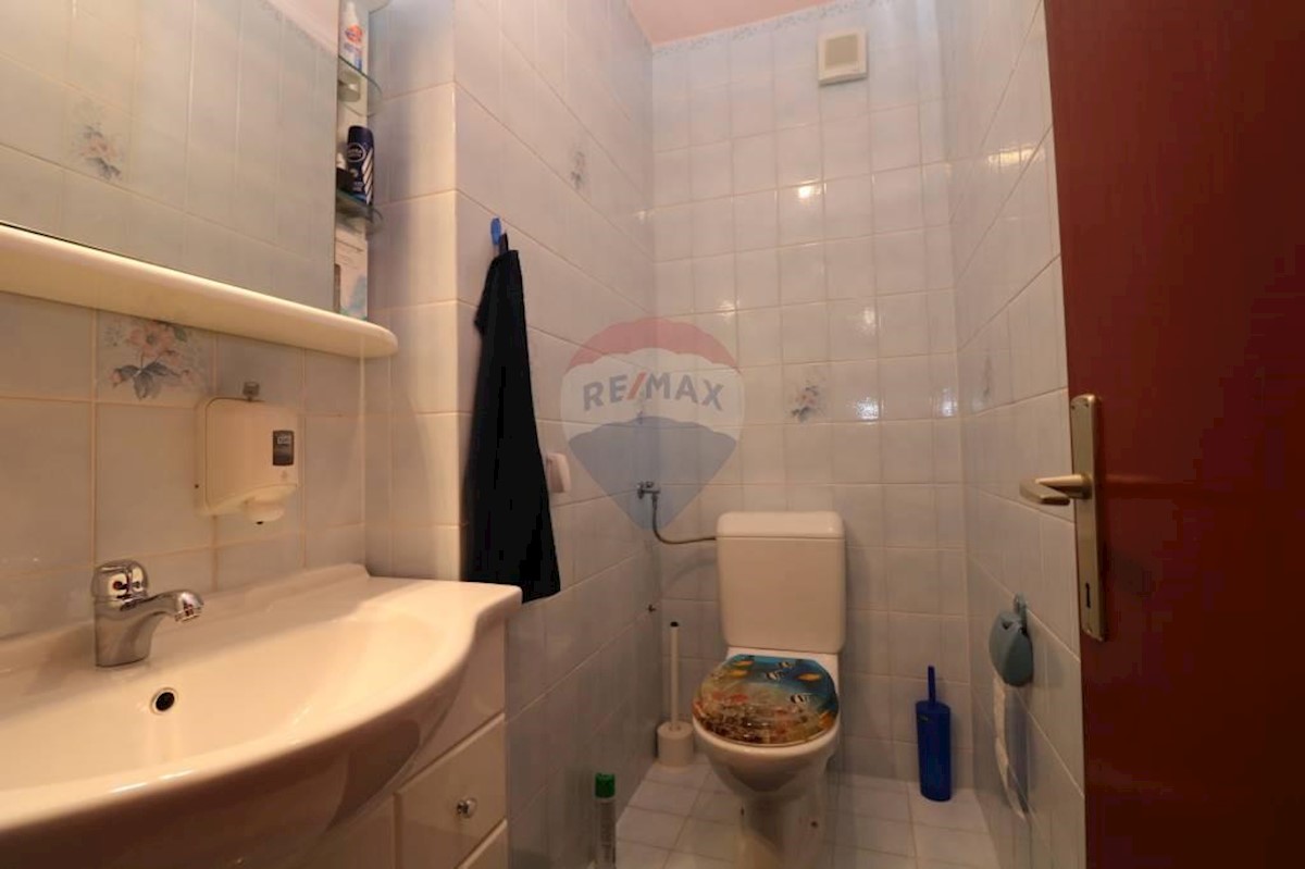 Hiša Štinjan, Pula, 329,44m2