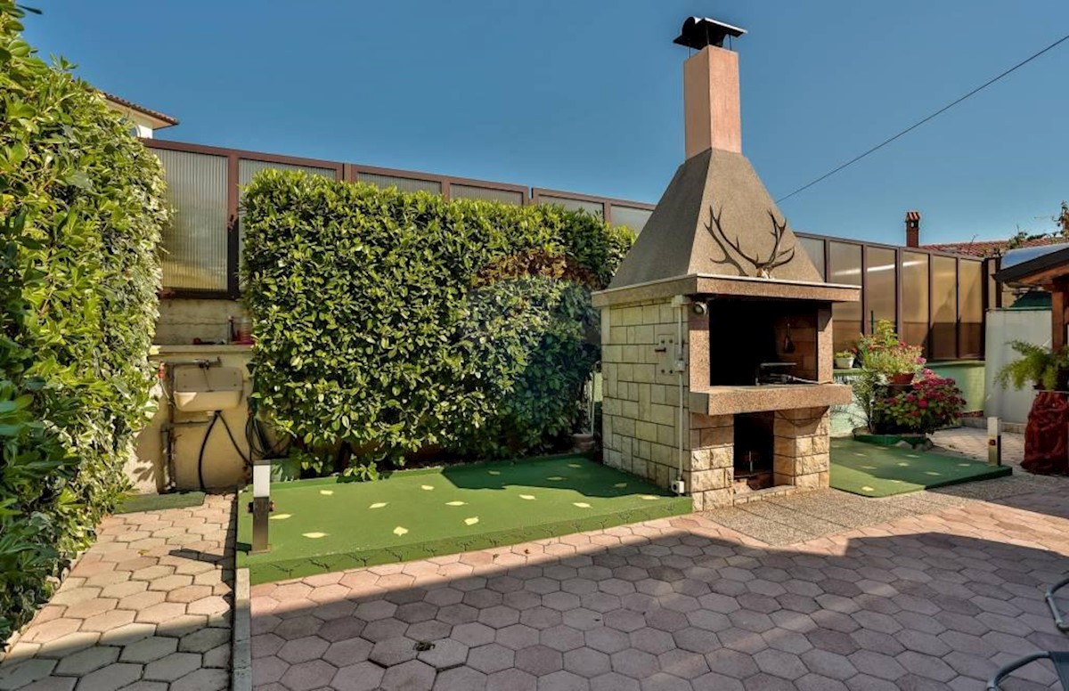 Hiša Štinjan, Pula, 329,44m2