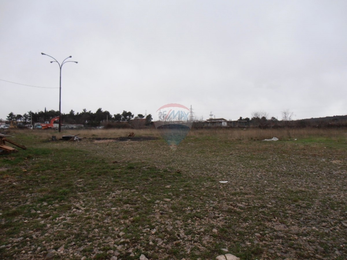 Stavbno zemljišče Pehlin, Rijeka, 14.200m2