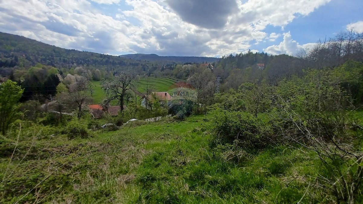 Lukovdol, Vrbovsko, 975m2