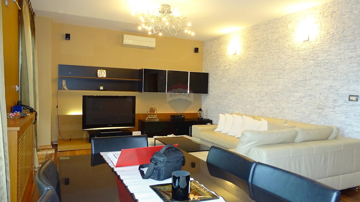 Stanovanje/Apartma Ičići, Opatija - Okolica, 149m2