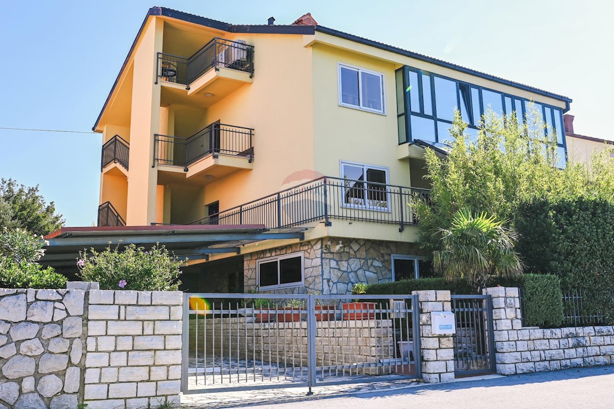 Hiša Kraljevica, 400m2