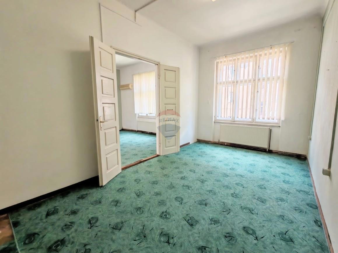 Stanovanje/Apartma Zvijezda, Karlovac, 258m2