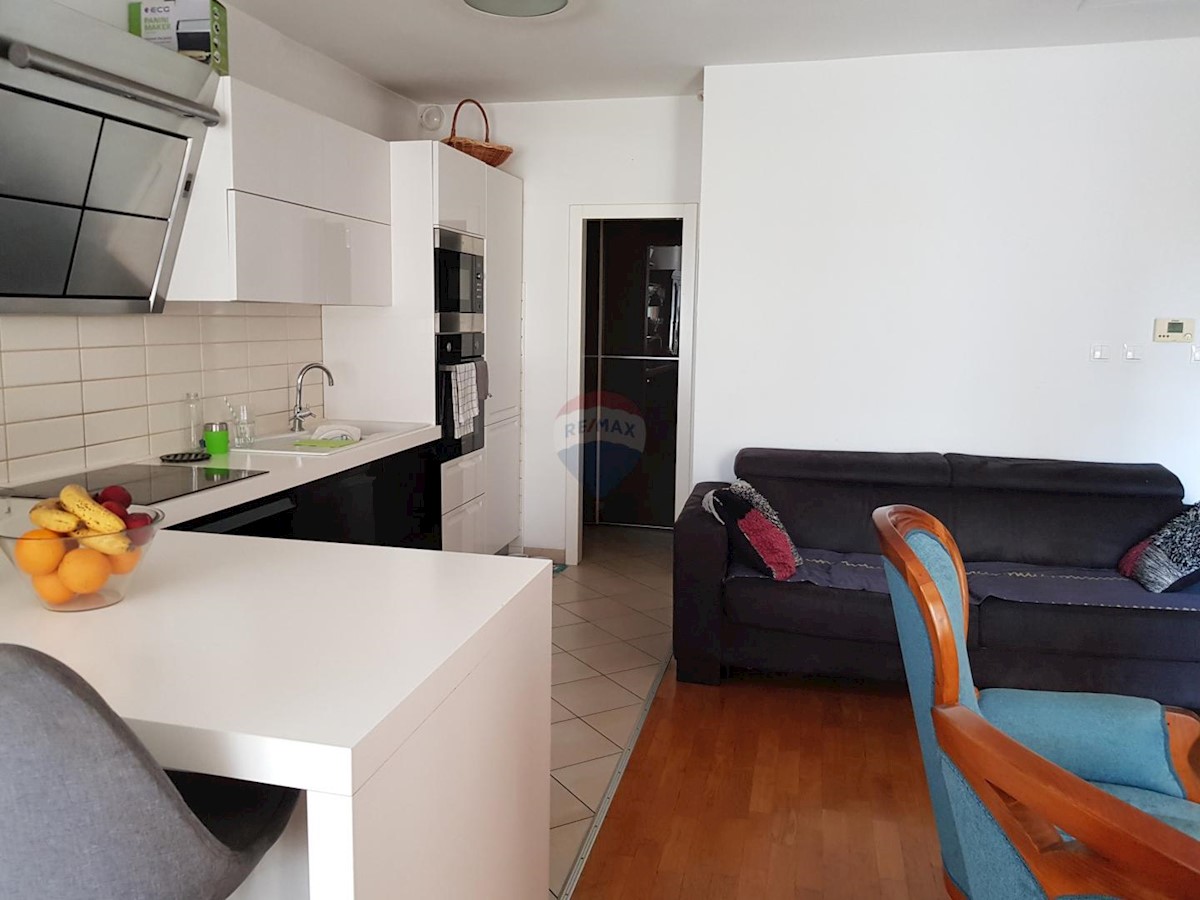 Stanovanje/Apartma Sigečica, Trnje, 85m2