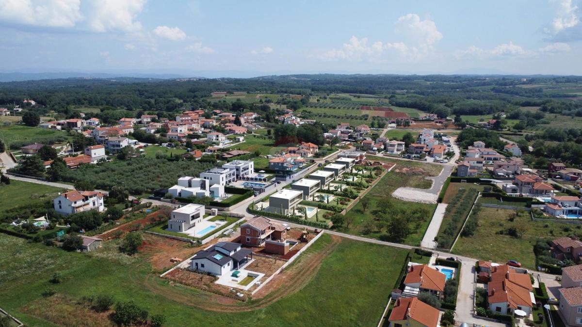 Stavbno zemljišče Kaštelir, Kaštelir-Labinci, 4.423m2