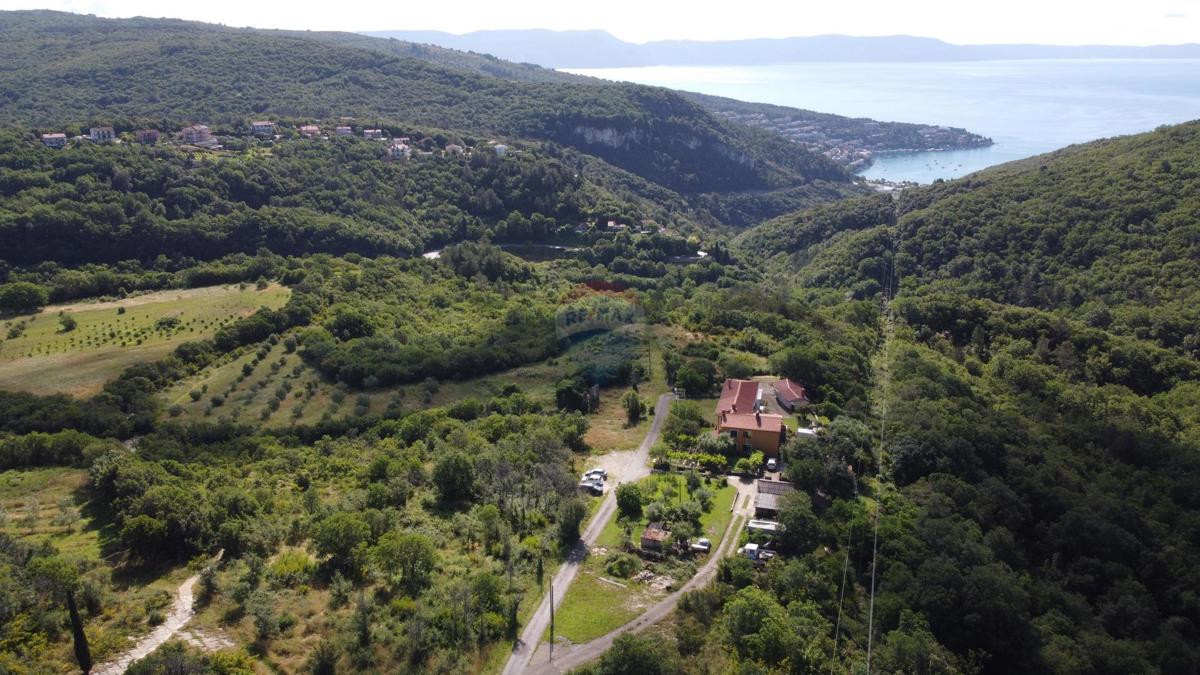 ISTRIA, LABIN - Agricultural land in a fantastic location  