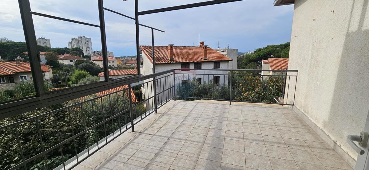 Stanovanje/Apartma Vidikovac, Pula, 141,38m2