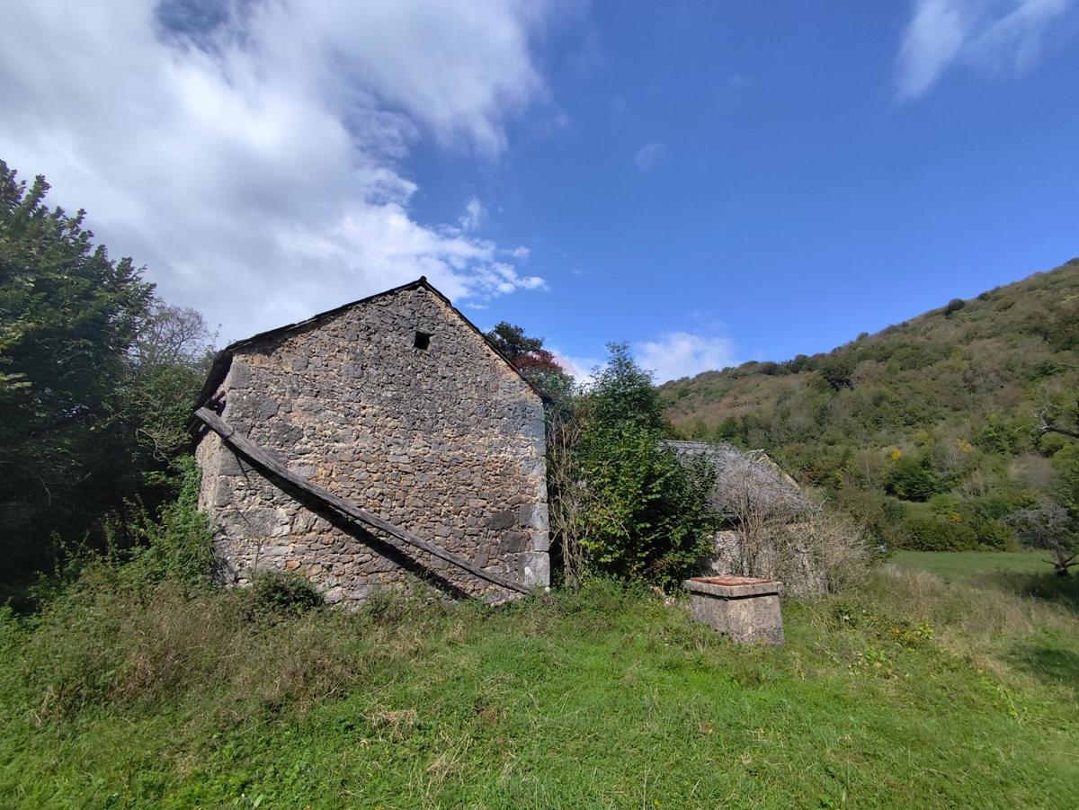Stavbno zemljišče Krivi Put, Senj, 188.265m2