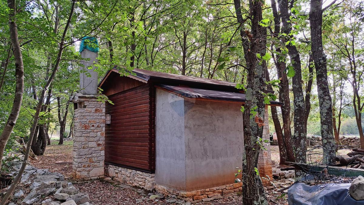 Stavbno zemljišče Butkovići, Svetvinčenat, 7.588m2