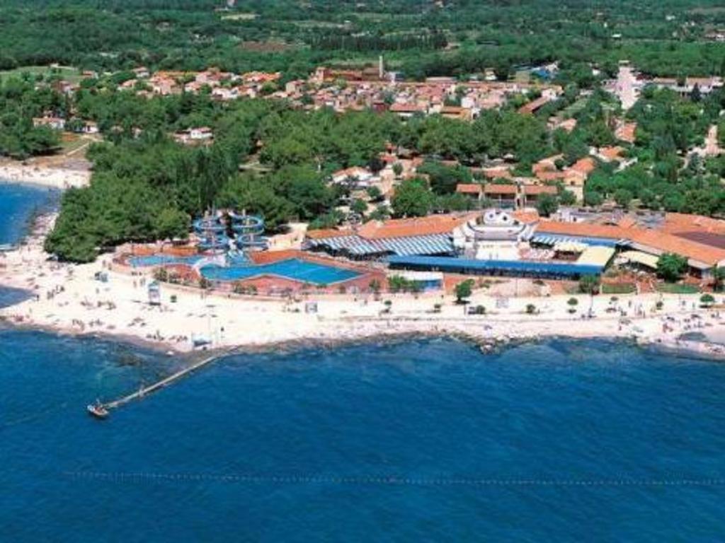 Stavbno zemljišče Rovinj, 10.954m2