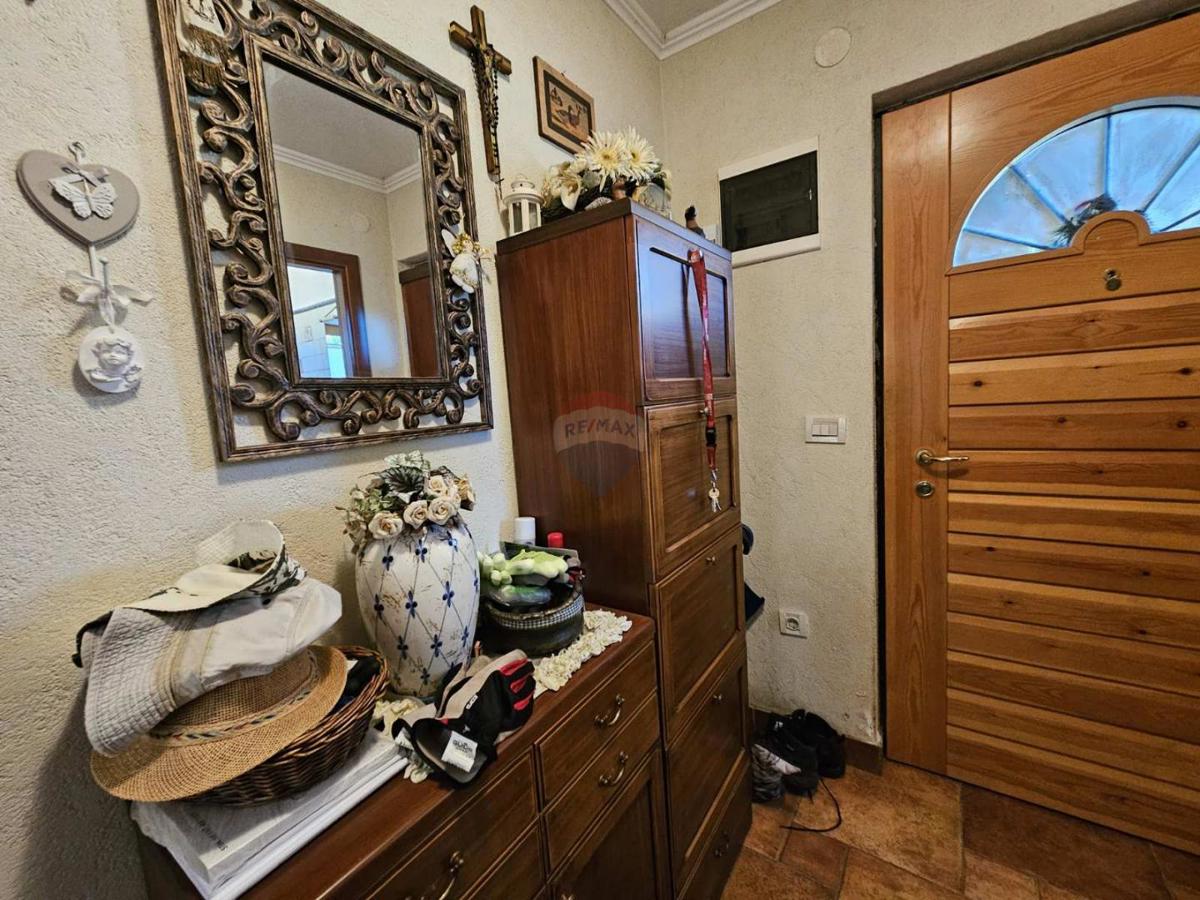 Hiša Stari Laz, Ravna Gora, 260m2
