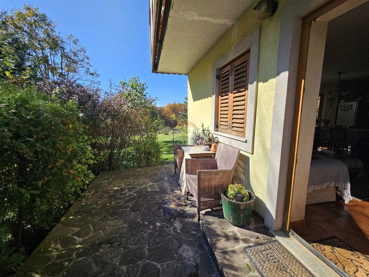 Hiša Stari Laz, Ravna Gora, 260m2