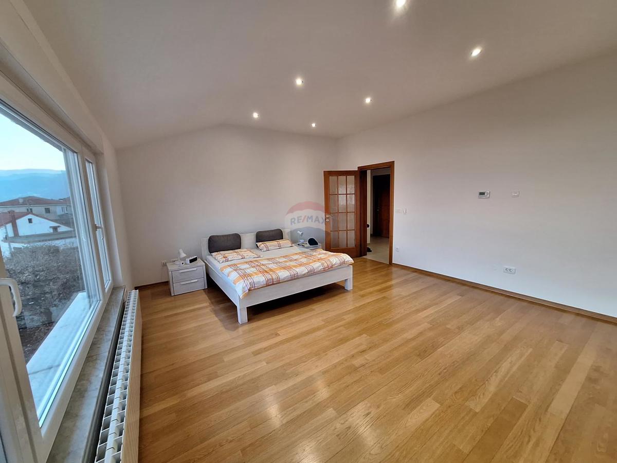Hiša Rubeši, Kastav, 340m2