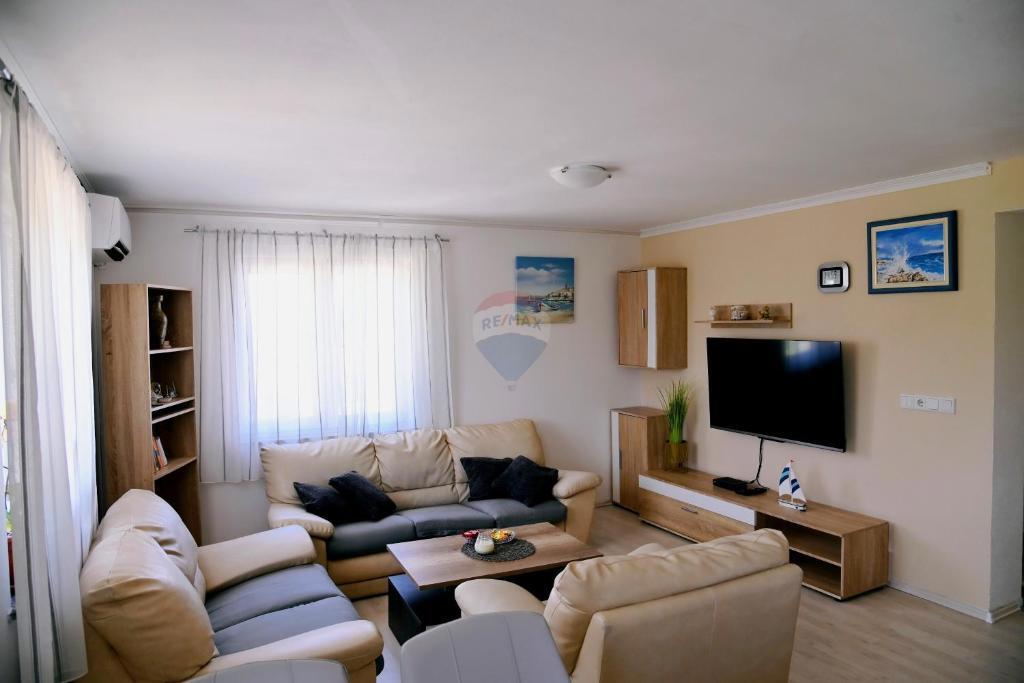 Hiša Dobrinj, 160m2